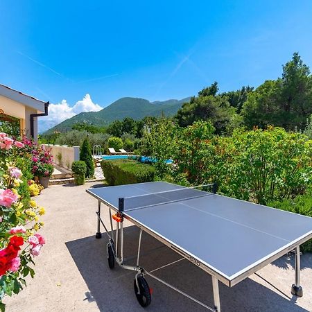 Villa Ana - 3 Bedroom Villa With Private Pool And Unspoiled Natural Environment Kucice ภายนอก รูปภาพ